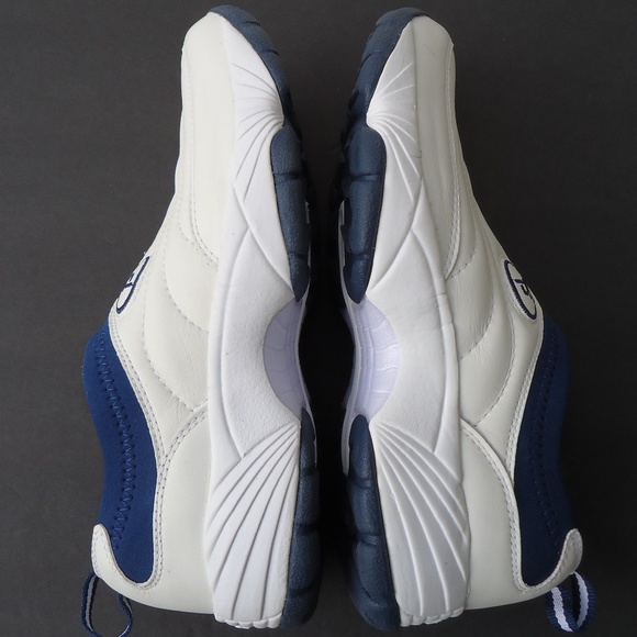 SIZE 9.5. PROPET wash & wear slip-on leather sneaker shoes. main image 8